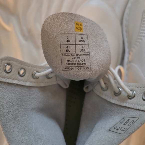 Dr. Martens 1460 Pascal boots in white - Picture 4 of 6